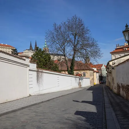 Grace Apartment By Prague Castle Exterior photo